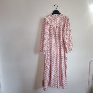 Ladies SZ S Lanz of Salzburg Heart Pattern Long Flannel Nightgown